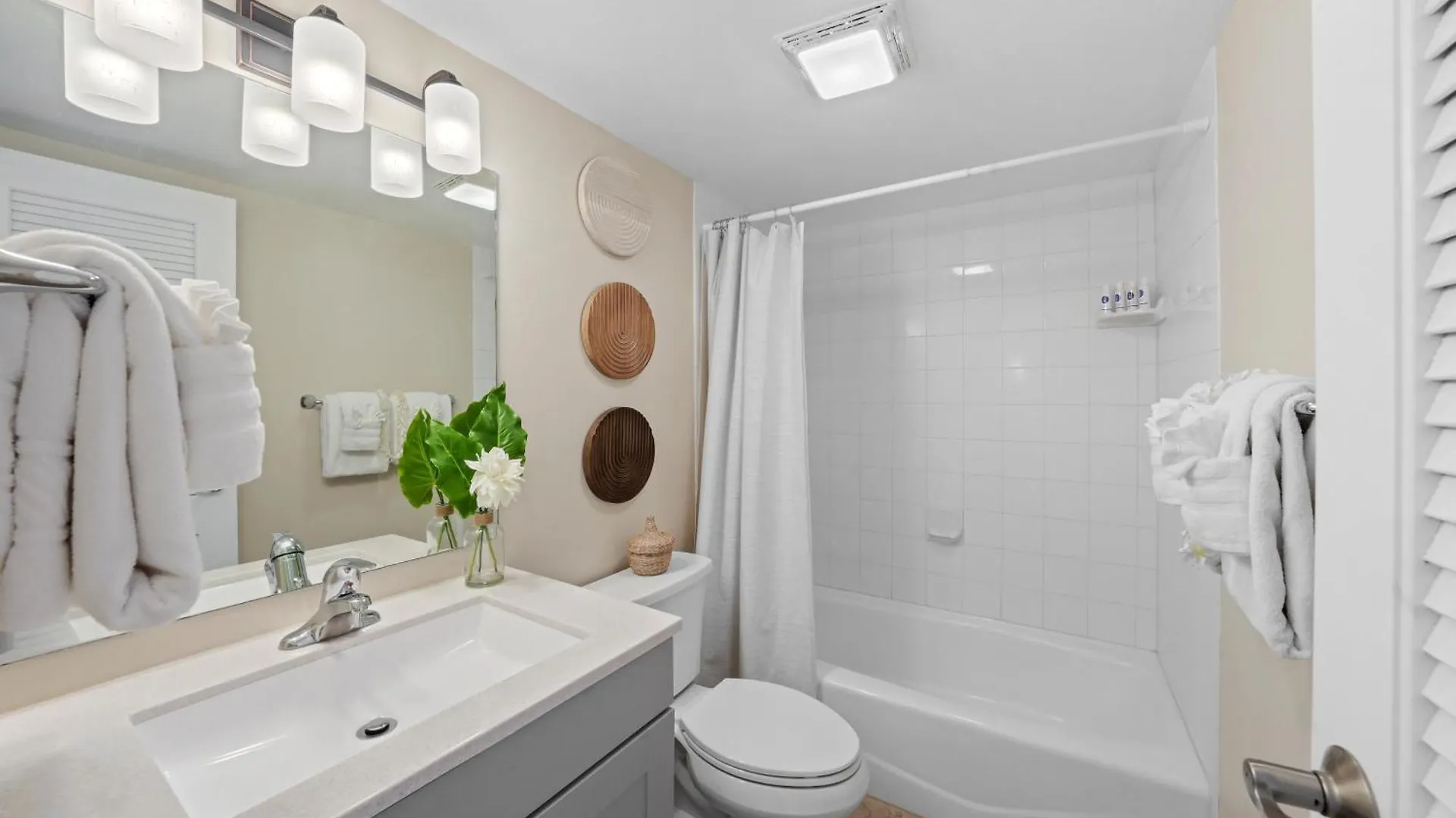 Pacific Shores A304 Kihei 0*,